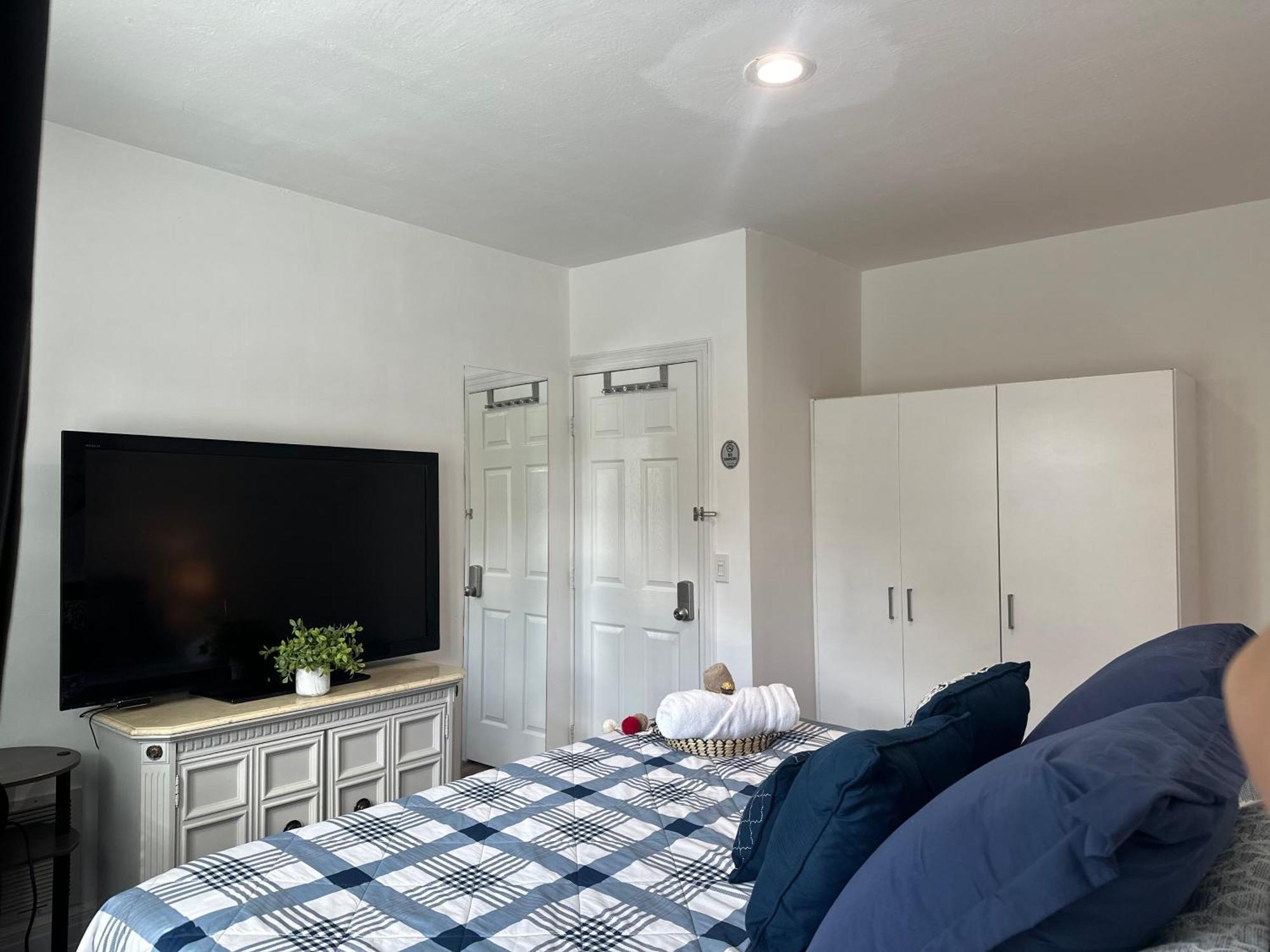 Cozy Private Bedrooms Kitchen Wifi เองเกิลวูด ภายนอก รูปภาพ